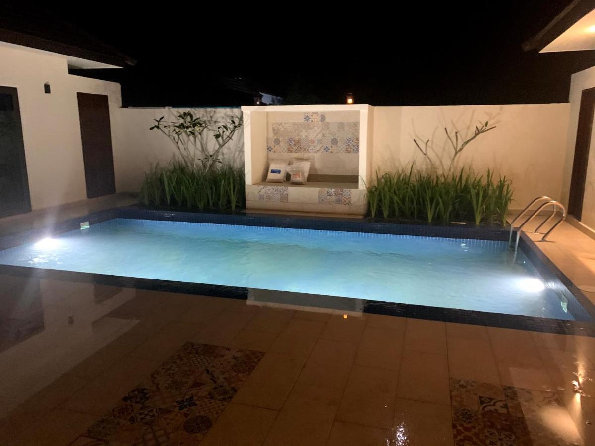 Charis Pool Villa 2 - 3 Bedroom With Private Pool Бентонг Екстер'єр фото
